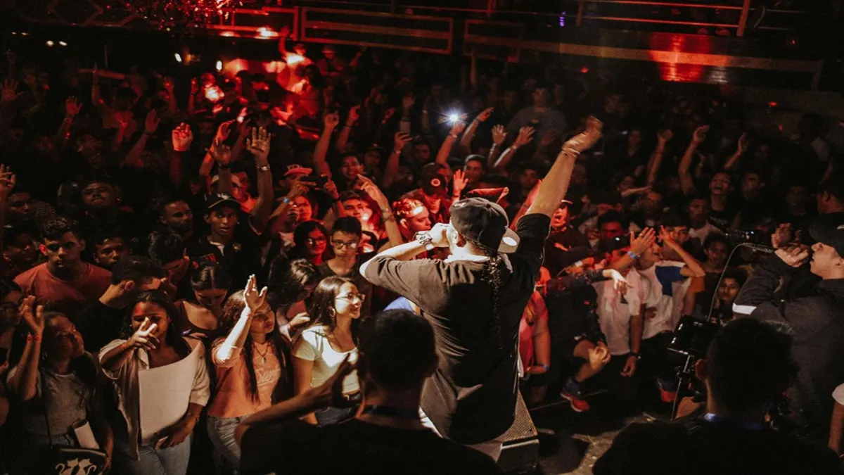 Building Fans Not Just Followers