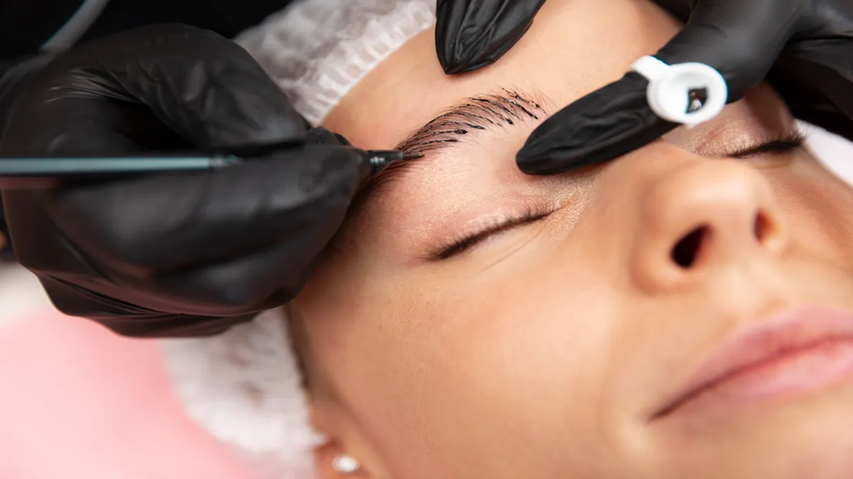 Eyebrow Transplant in Melbourne