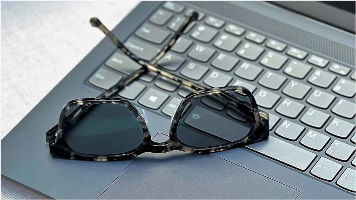 Reading Glasses and Progressive Glasses