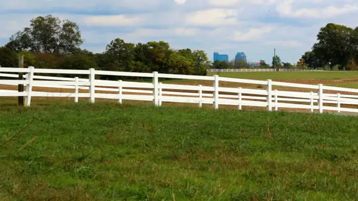 Hawk Fences of Raleigh